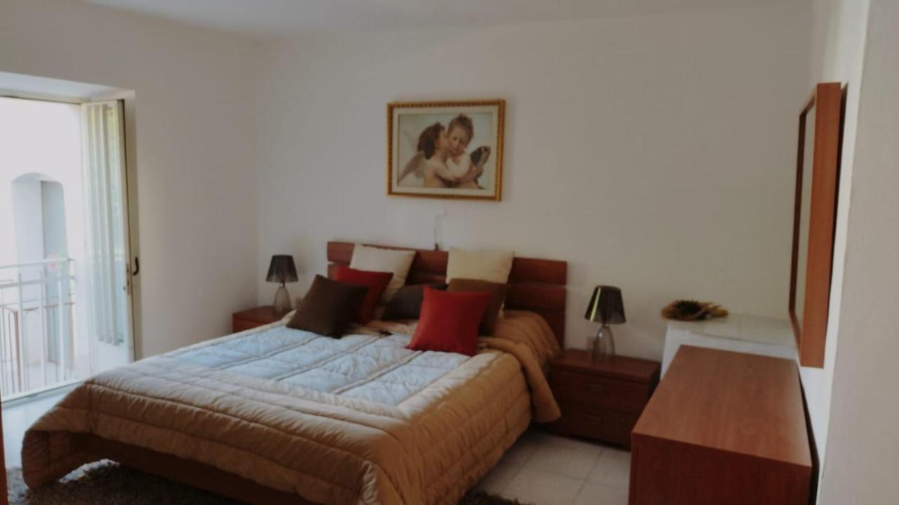 Casa Vacanza "Marinella" Sulmona Eksteriør billede