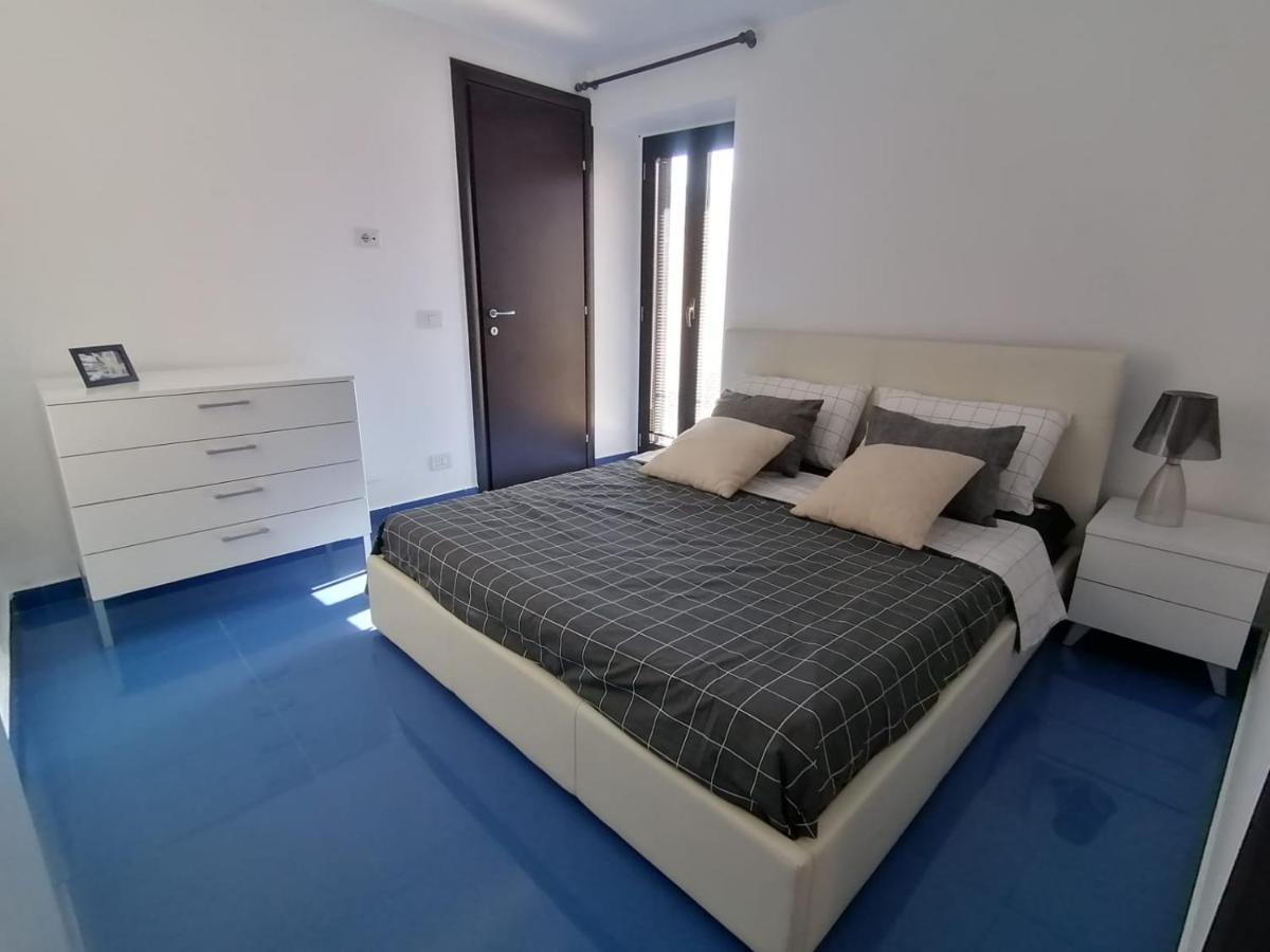 Casa Vacanza "Marinella" Sulmona Eksteriør billede